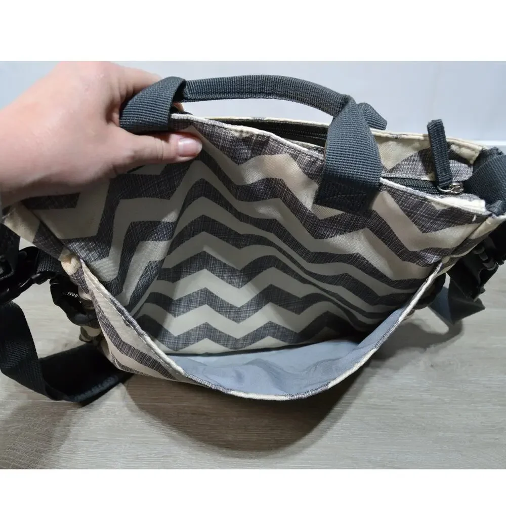 Skip Hop Dash Messenger Diaper Bag in Chevron Gray & Cream